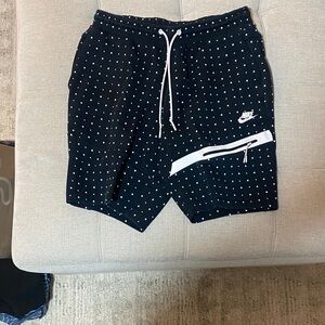 Nike Men's Black and White Athletic Sweat Shorts